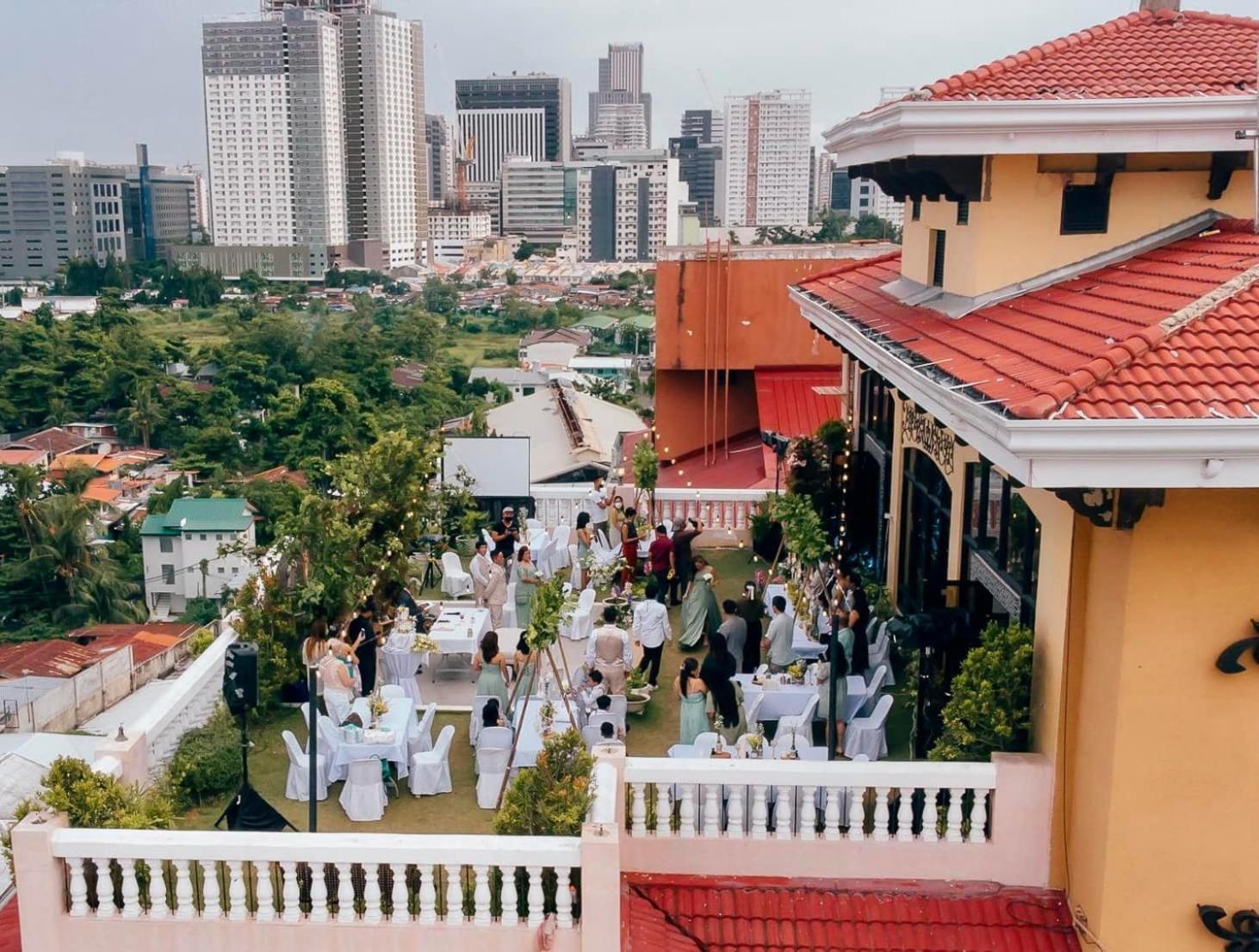 Sta Barbara Residence Hotel Cebu Exterior photo